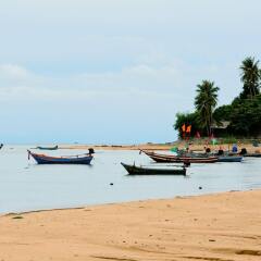 Отель Sananwan Beach B&B
