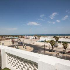 Отель Luxury Valencia Beach балкон