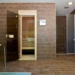 Hotel Ajax бассейн
