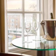Отель NH London Kensington удобства в номере