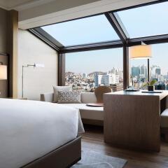 Отель JW Marriott Dongdaemun Square Seoul балкон