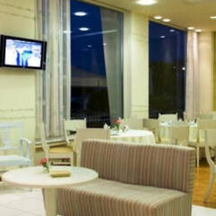 Hotel Timoleon спортивное сооружение