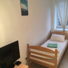 Гостиница Oh, My Kant Na Ploschadi Kalinina 17-1 Hostel в Калининграде - забронировать гостиницу Oh, My Kant Na Ploschadi Kalinina 17-1 Hostel, цены и фото номеров Калининград комната для гостей фото 5