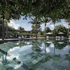 Отель Maradiva Villas Resort and Spa бассейн