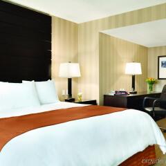 Отель Radisson Hotel Vancouver Airport Канада, Ричмонд - отзывы, цены и фото номеров - забронировать отель Radisson Hotel Vancouver Airport онлайн комната для гостей фото 4