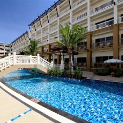 Отель Kata Sea Breeze Resort с домашними животными