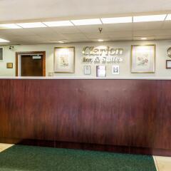 Отель Clarion Inn & Suites Northwest интерьер отеля фото 2