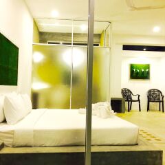 Отель 8 Plus Motels комната для гостей