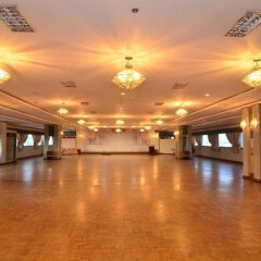 Отель Holiday Plaza Hotel Филиппины, Себу - отзывы, цены и фото номеров - забронировать отель Holiday Plaza Hotel онлайн помещение для мероприятий