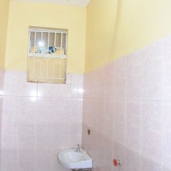Care Guest House in Nairobi, Kenya from 46$, photos, reviews - zenhotels.com bathroom photo 2