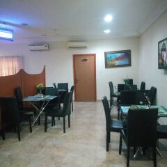 Orchard Hotel
