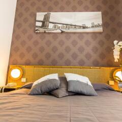 Отель Brit Hôtel Abc Champerret сейф в номере