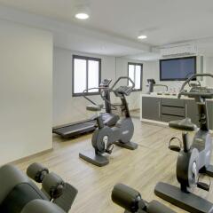 TRYP Córdoba Hotel фитнесс-зал