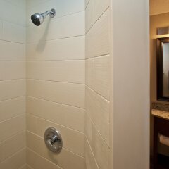 AmericInn by Wyndham Hartford SD in Canistota, United States of America from 128$, photos, reviews - zenhotels.com bathroom photo 2