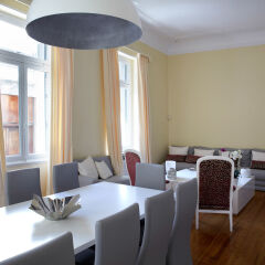 Отель The White House Plaka