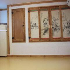 Отель Hyosunjae Hanok Guesthouse фитнесс-зал