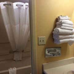 Отель Budget Inn East Columbus Колумбус банкомат