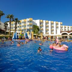 Fortezza Beach Resort Турция, Мармарис - отзывы, цены и фото номеров - забронировать отель Fortezza Beach Resort онлайн бассейн
