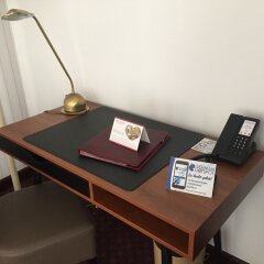 Hotel Exquisit сейф в номере