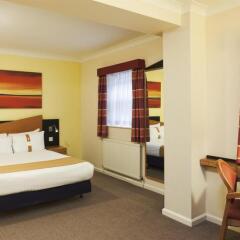 Отель Holiday Inn Express London Victoria комната для гостей фото 10