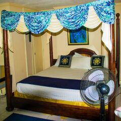 Апартаменты Sky Blue Beach Studio at Turtle Tower детские мероприятия