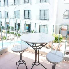 Отель Naklua Beach Resort балкон