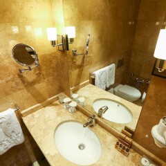 Отель Nairi SPA Resorts Hotel Армения, Анкаван - отзывы, цены и фото номеров - забронировать отель Nairi SPA Resorts Hotel онлайн ванная фото 2