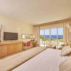 Отель Blau Privilege Porto Petro Beach Resort & Spa комната для гостей фото 4