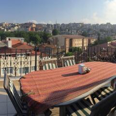 Saruhan Hotel