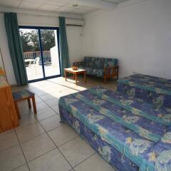 Отель Green Bungalows Hotel Apartments Кипр, Айя-Напа - 6 отзывов об отеле, цены и фото номеров - забронировать отель Green Bungalows Hotel Apartments онлайн комната для гостей фото 5