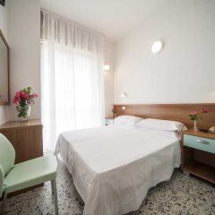 Отель Rinaldi Hotel Италия, Римини - отзывы, цены и фото номеров - забронировать отель Rinaldi Hotel онлайн комната для гостей фото 2