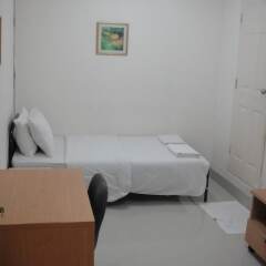 Апартаменты Freesia Saladaeng Silom Apartments Бангкок комната для гостей фото 5