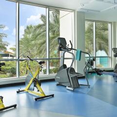 Отель Habtoor Grand Resort, Autograph Collection фитнесс-зал фото 3