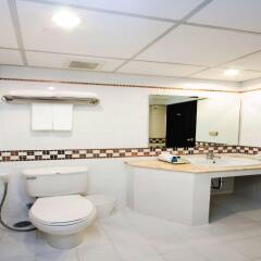 Отель Ecotel Бангкок ванная