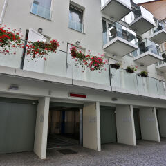 James Hotel & Apartments парковка