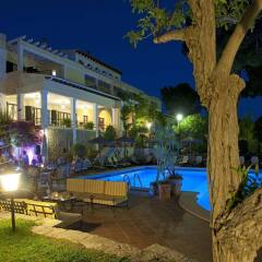 Hotel Bahía бассейн