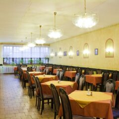 EA Hotel Jasmín питание