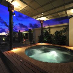 Отель Aloha Residence Пхукет с домашними животными