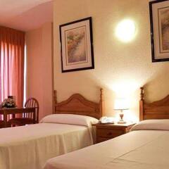 Апартаменты Apartments Turisticos Resitur комната для гостей фото 3