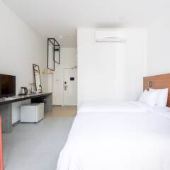 Reno Hotel Бангкок удобства в номере фото 2