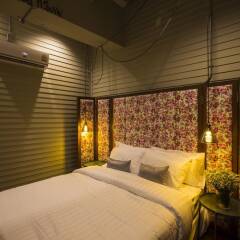Azure Hostel Bangkok Бангкок комната для гостей