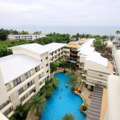Отель Sea Breeze Jomtien Resort балкон