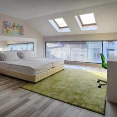 Отель Executive Rooms and Suites Play Велико Тырново комната для гостей
