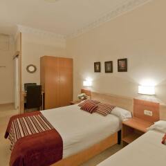 Отель Hostal Central Barcelona комната для гостей фото 2