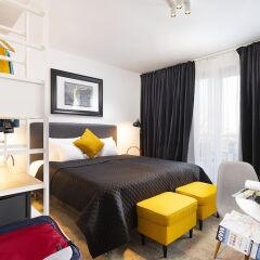 Bo33 Hotel Family & Suites сейф в номере