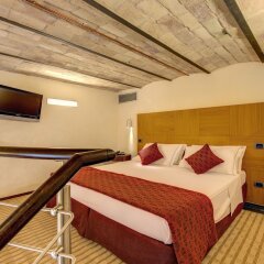 Kolbe Hotel Rome сейф в номере