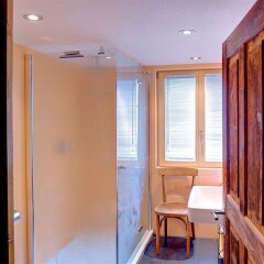 Отель Mountain Exposure Luxury Chalets & Penthouses & Apartments Швейцария, Церматт - отзывы, цены и фото номеров - забронировать отель Mountain Exposure Luxury Chalets & Penthouses & Apartments онлайн ванная фото 2