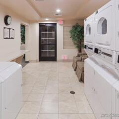 Отель Staybridge Suites Sacramento Airport Natomas фото 5
