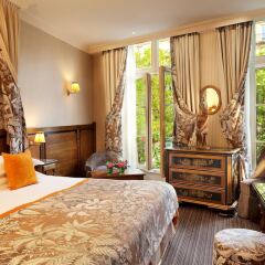 Отель Hôtel Au Manoir St-Germain des Prés Франция, Париж - отзывы, цены и фото номеров - забронировать отель Hôtel Au Manoir St-Germain des Prés онлайн комната для гостей фото 5