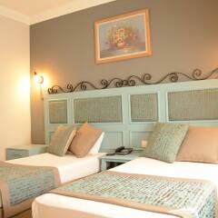 Отель Otel Atrium комната для гостей